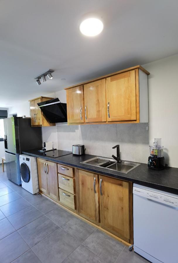 T3 - 100M2 - Residence Georgette Terre Sainte Exterior photo